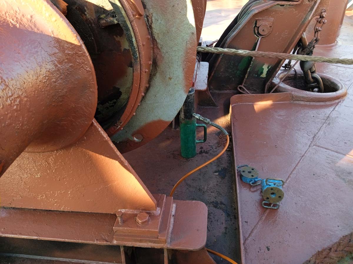 navaltech-brake-hold-capacity-test-of-mooring-winches-greece